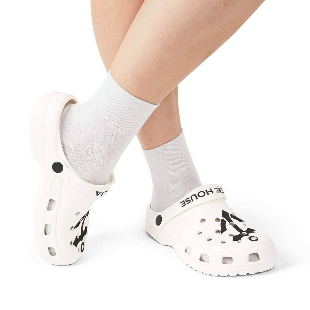 Tinaglia Lakehouse - Slippers